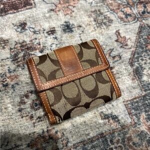 Vintage Coach Leatherware Trifold Wallet in Jacquard Fabric in Tan and Brown
